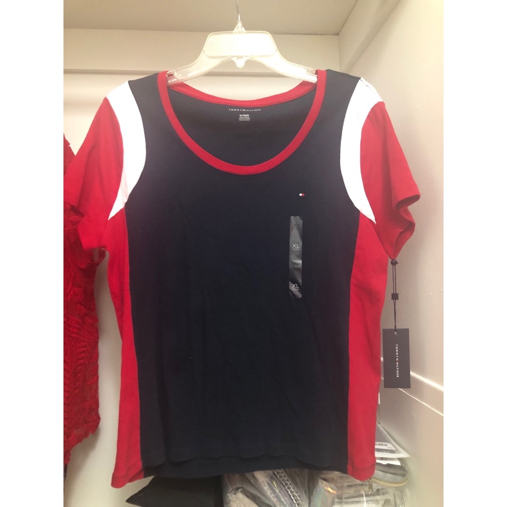 🆕 Classic Tommy Hilfiger Tee